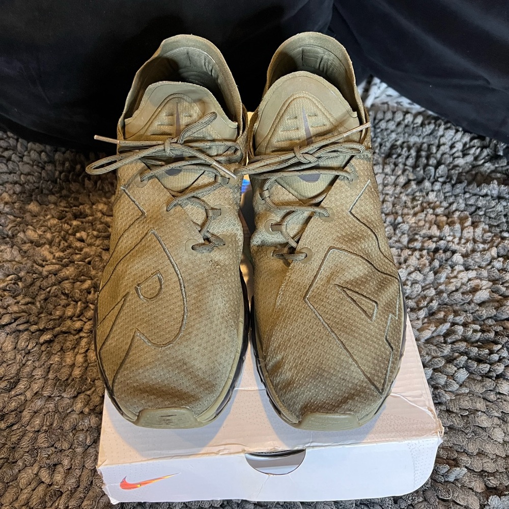 Nike air size 12 military green